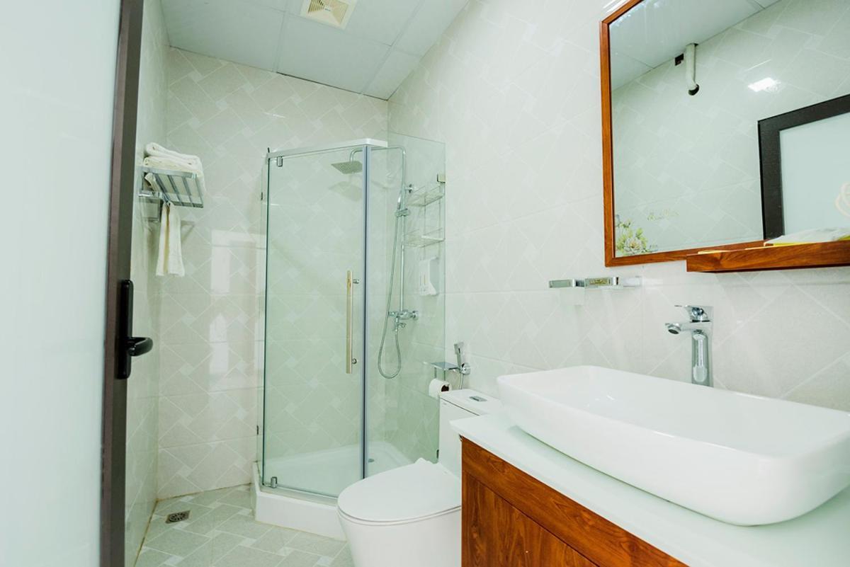 Quang Tung Hotel Dong Khe Sau Экстерьер фото